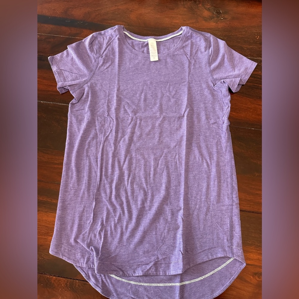 Ivivva by Lululemon Girls top